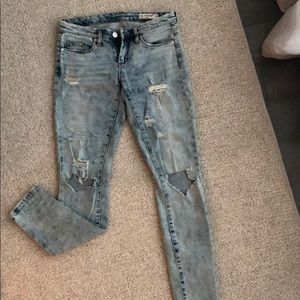 Blank NYC Distressrd Denim Skinny